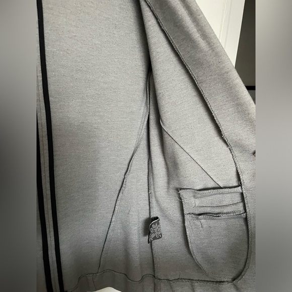 Suzy Shier 3/4 Length Tapered Blazer Size XS - Picture 7 of 8